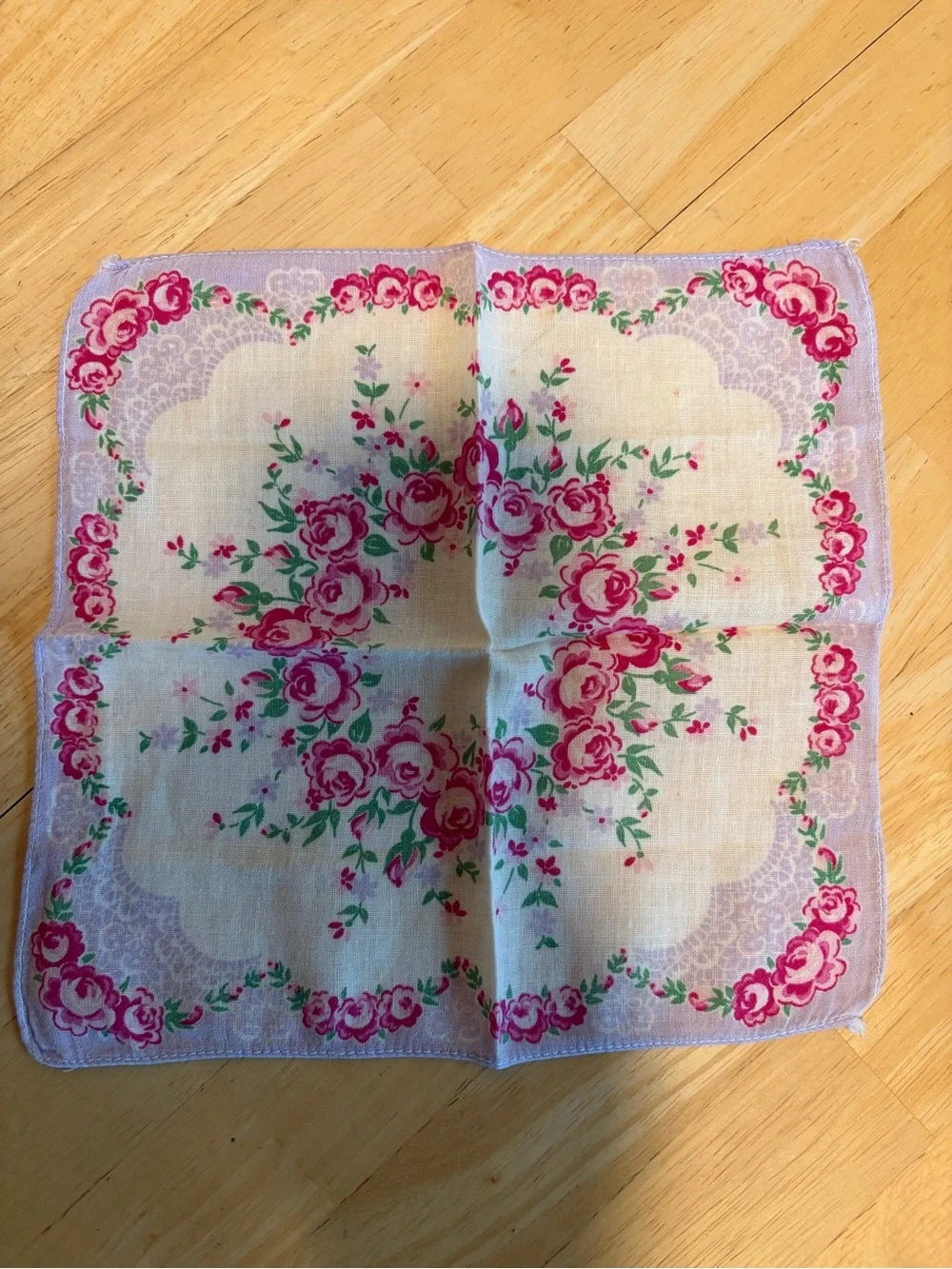 Vintage 1950s Printed Floral Handkerchief - Pink & Red Cabbage Roses, Lavender